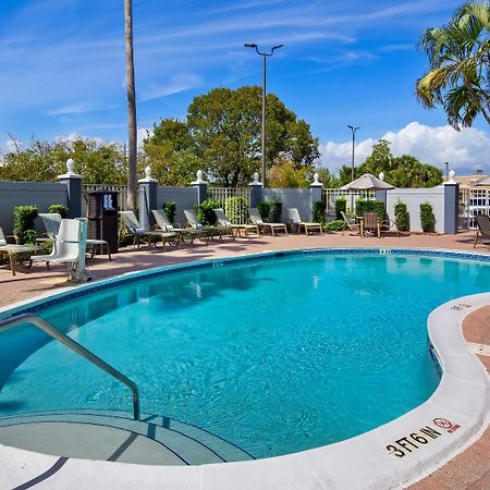 Best Western Fort Myers Inn And Suites Extérieur photo