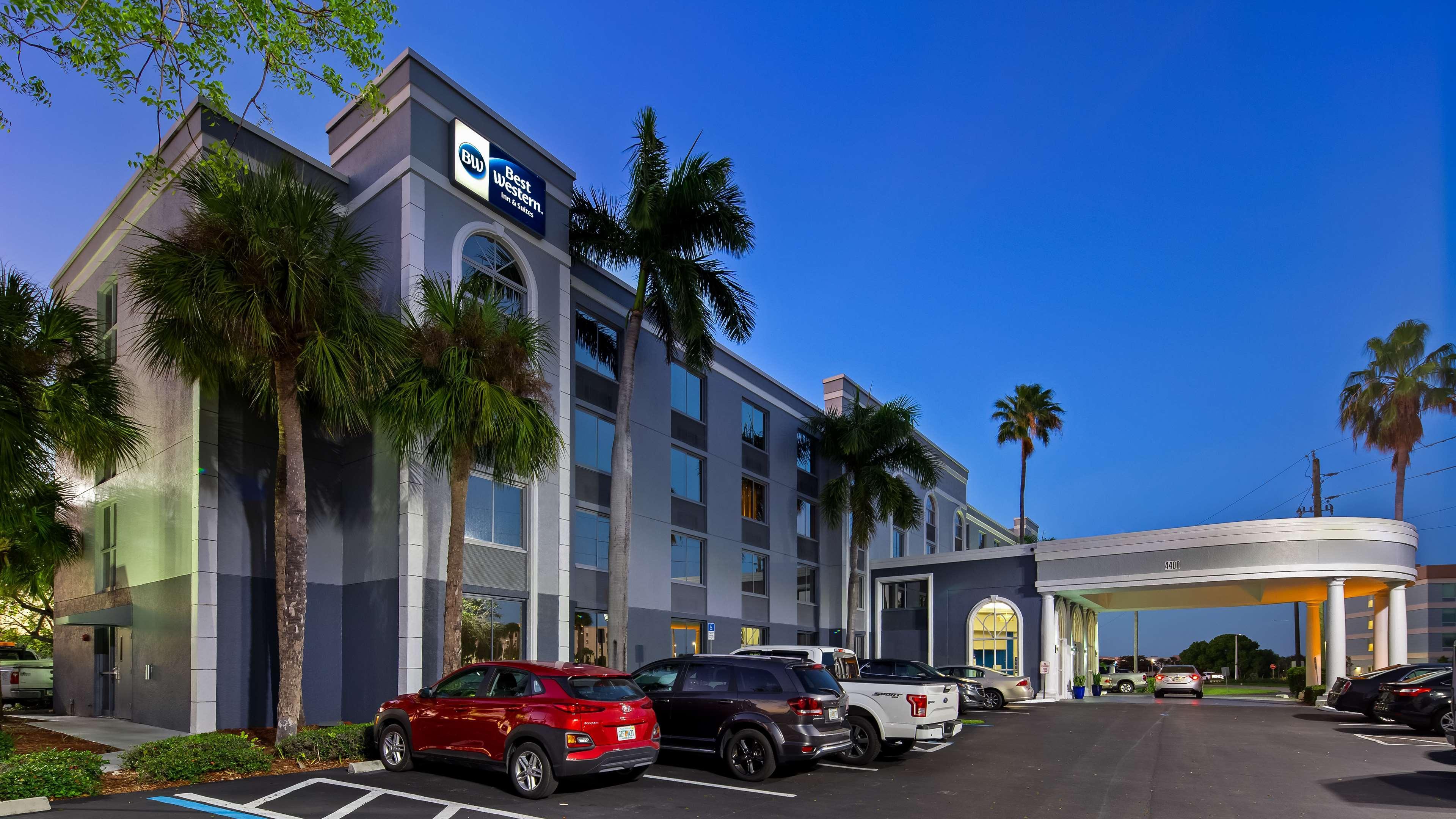 Best Western Fort Myers Inn And Suites Extérieur photo